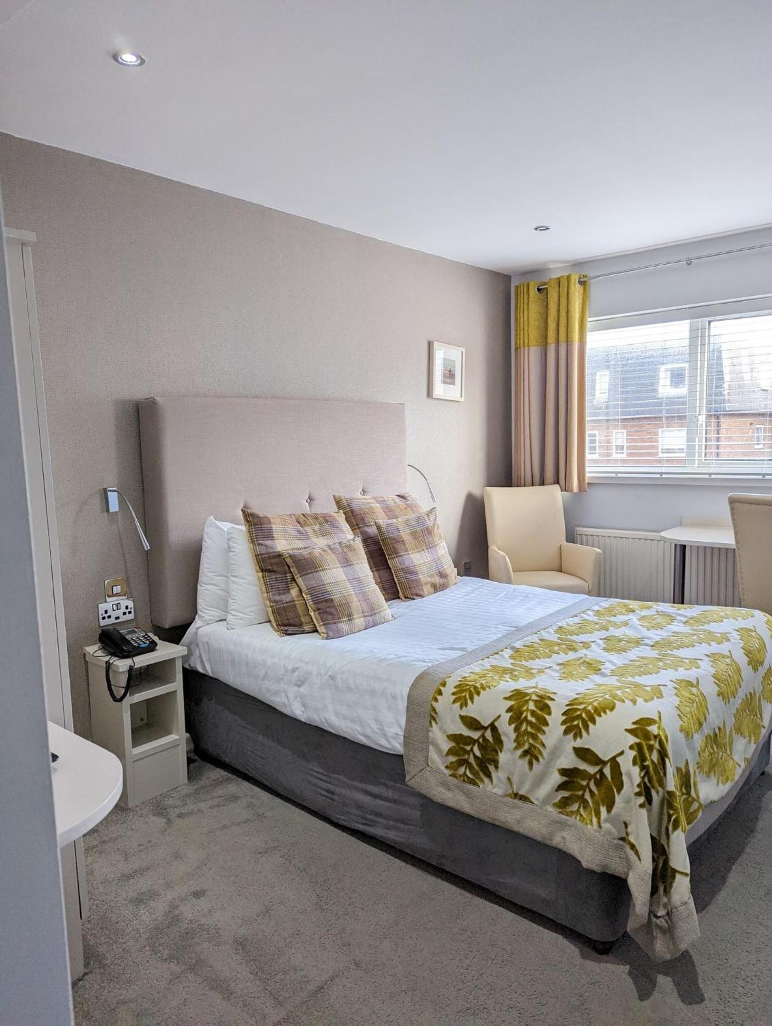 Hotel Glendower Bw Signature Collection 3*